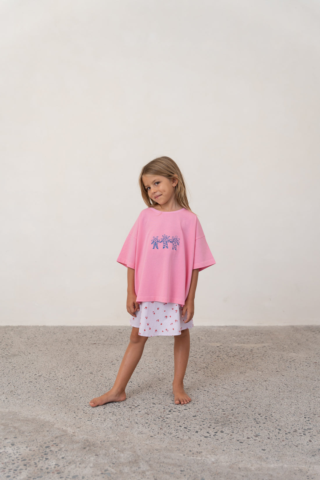 Dancing Flowers Tee | Peony