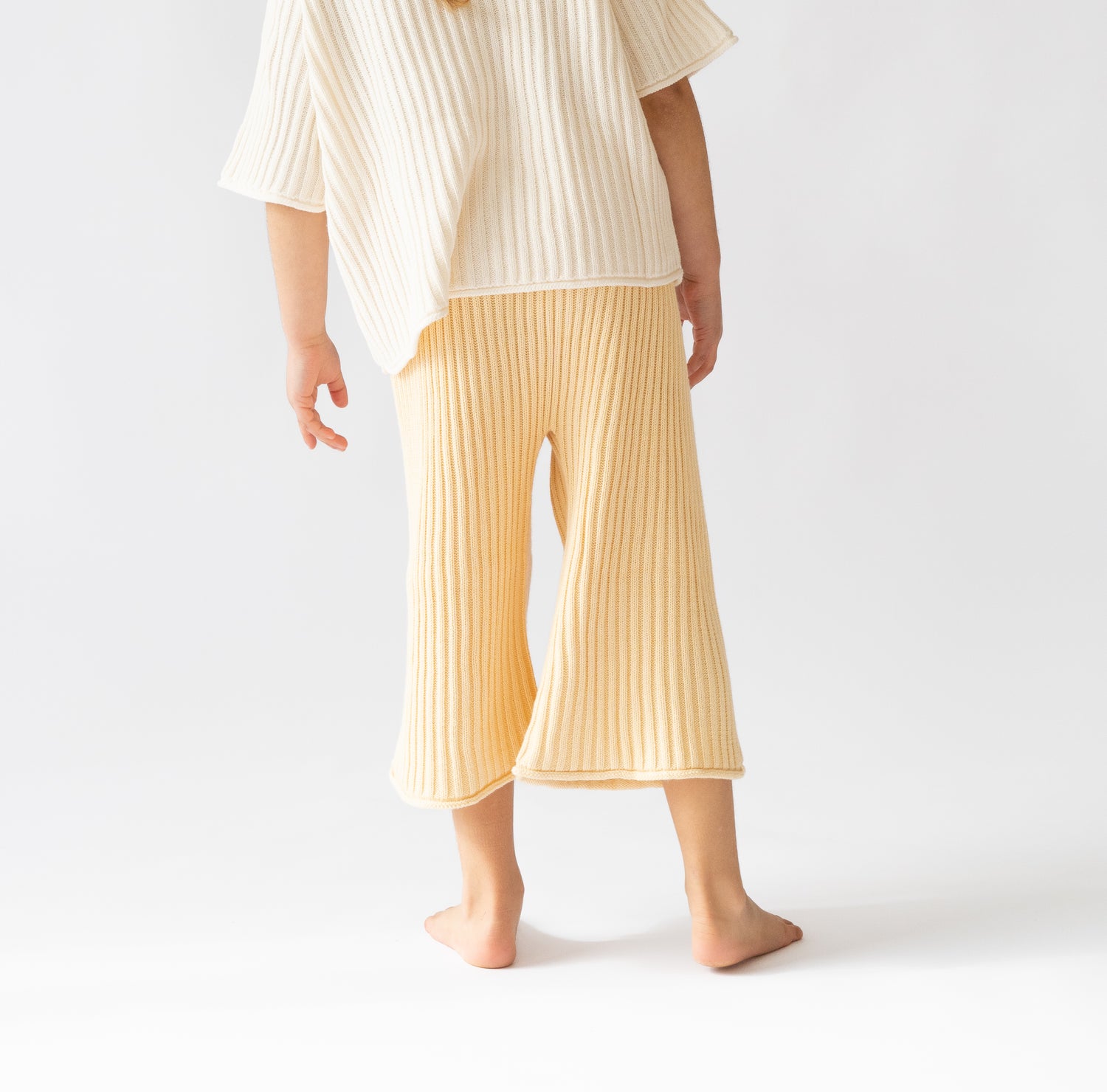 Essential Ribbed 3/4 Knit Unisex Pants | Butter